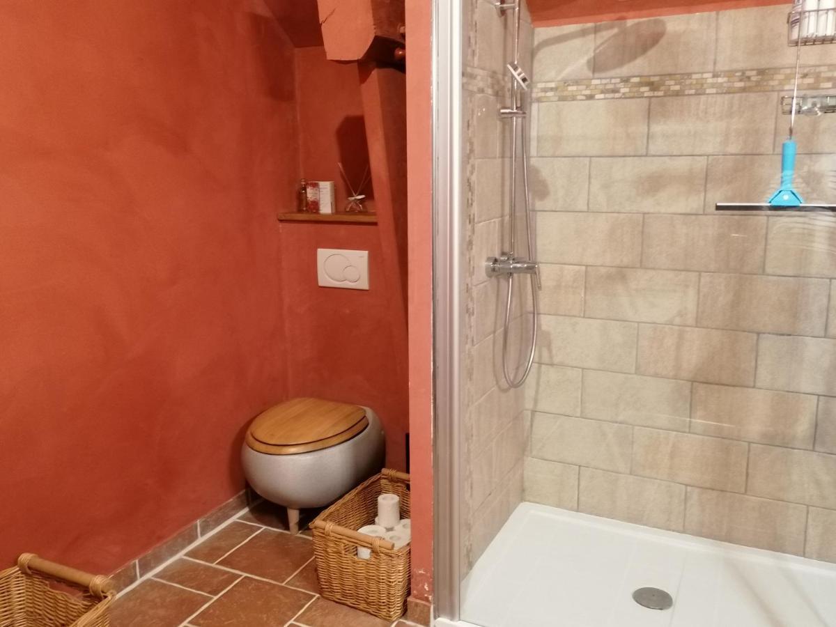 Maison Renovee En Pierres Sejour Spacieux Avec Jardin Et Terrasse Amenagee Pres Omaha Beach & Bayeux A 5Mn De La Mer Tous Commerces Commes Luaran gambar