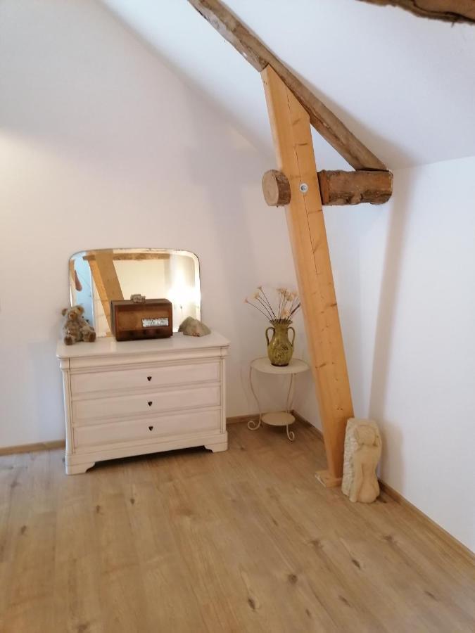 Maison Renovee En Pierres Sejour Spacieux Avec Jardin Et Terrasse Amenagee Pres Omaha Beach & Bayeux A 5Mn De La Mer Tous Commerces Commes Luaran gambar
