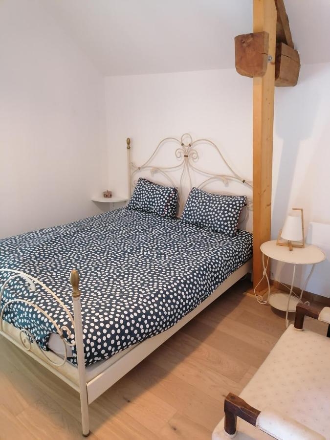 Maison Renovee En Pierres Sejour Spacieux Avec Jardin Et Terrasse Amenagee Pres Omaha Beach & Bayeux A 5Mn De La Mer Tous Commerces Commes Luaran gambar