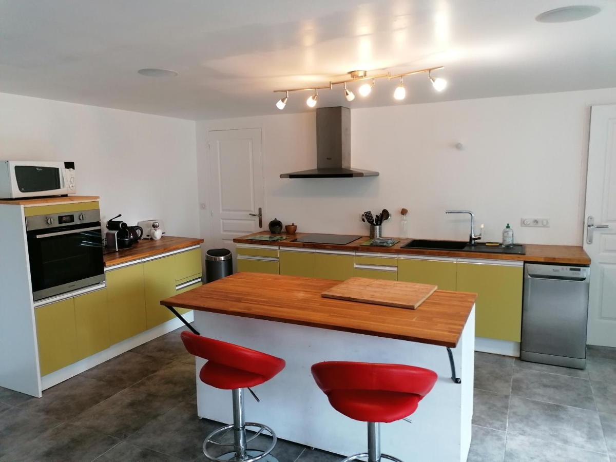 Maison Renovee En Pierres Sejour Spacieux Avec Jardin Et Terrasse Amenagee Pres Omaha Beach & Bayeux A 5Mn De La Mer Tous Commerces Commes Luaran gambar